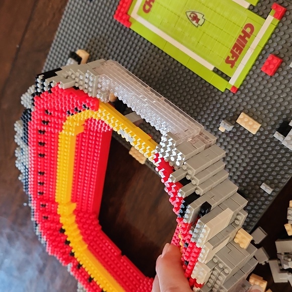 BRXLZ Kansas City Chiefs stadium building pieces - Picture 8 of 9